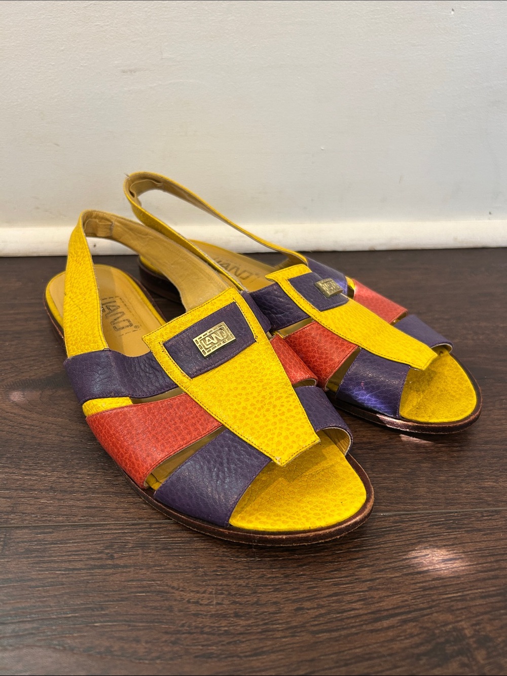 Vintage Land leather sandals